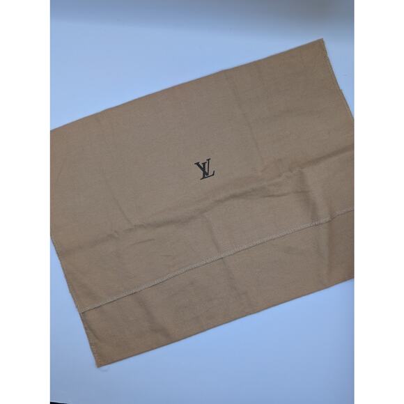 Authentic Louis Vuitton Vernis Reade PM Beige Patent Leather Handbag w/ Dustbag - Picture 11 of 11